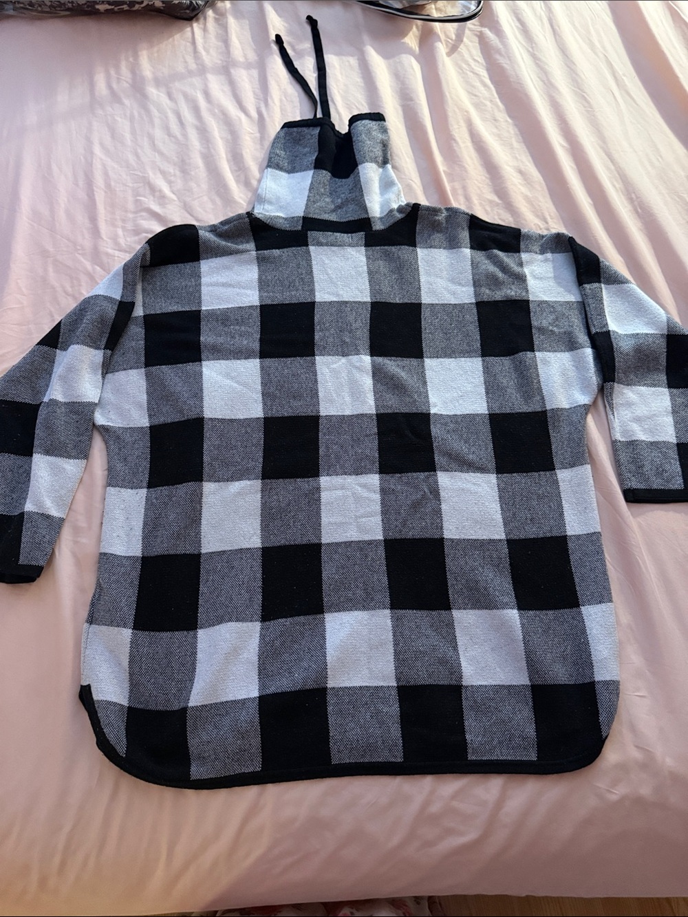 Adrienne Vittadini Black and White Plaid Knit Pullover